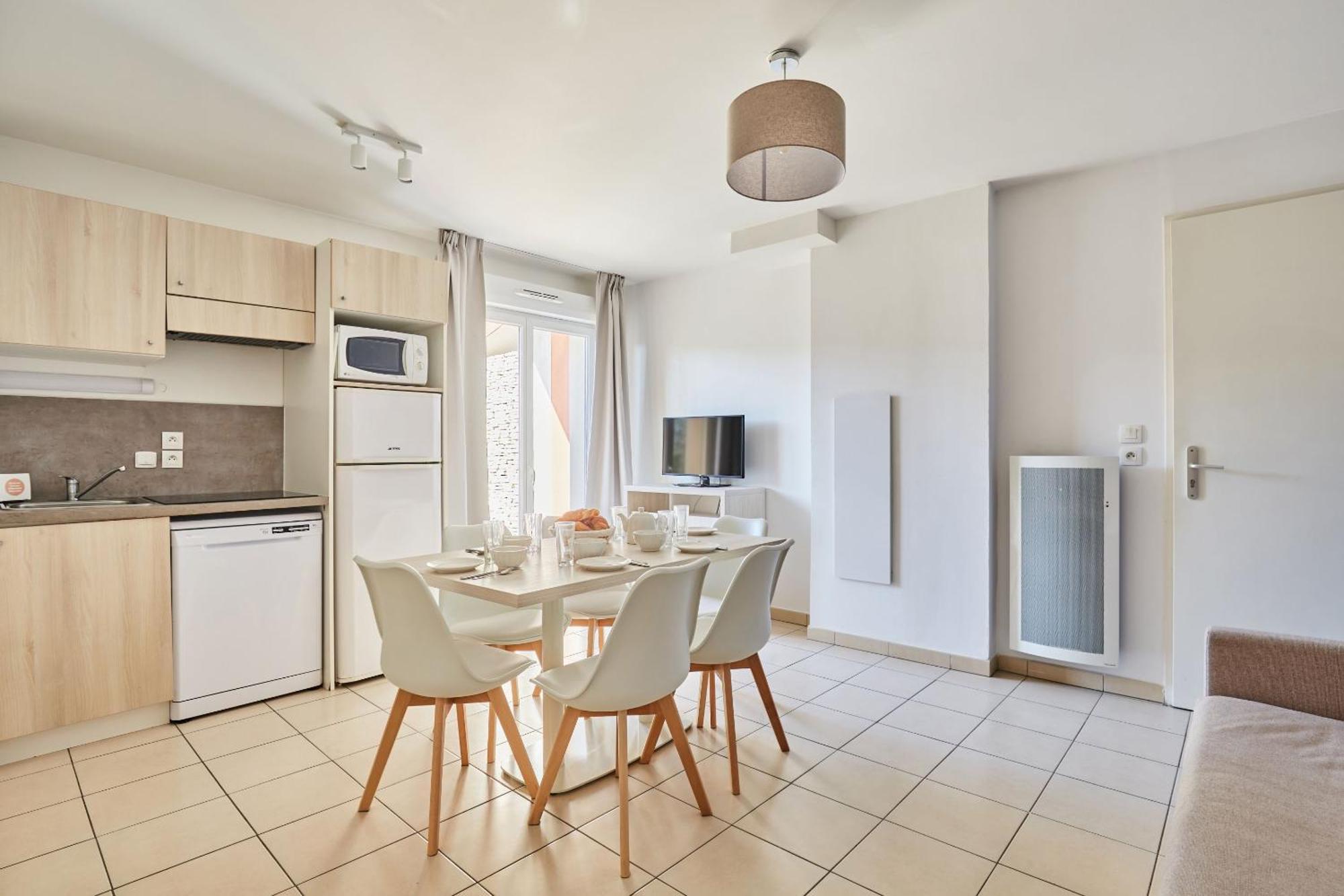 Residence Odalys Le Mas Des Flamants Aigues-Mortes Εξωτερικό φωτογραφία